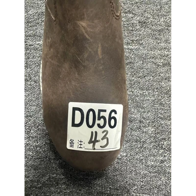 男女户外休闲鞋d056