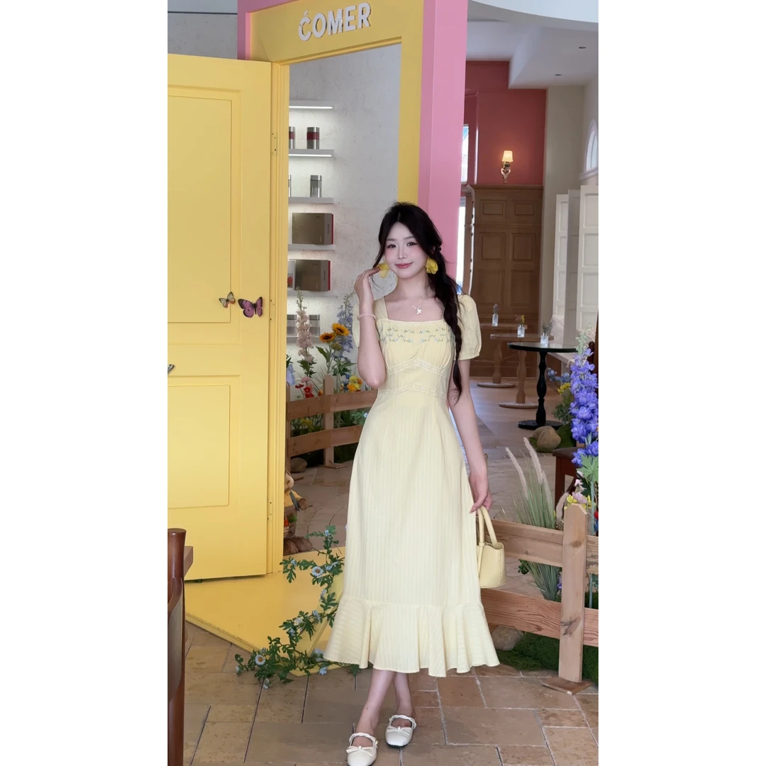 《夏日青柠》夏季方领显瘦修身连衣裙重工刺绣鱼尾连衣裙