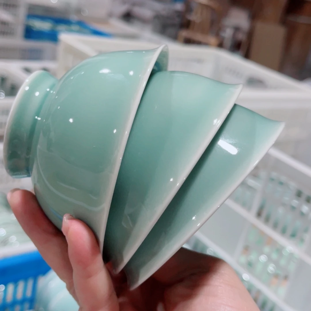 青瓷哈哈哈哈哈哈哈哈哈哈