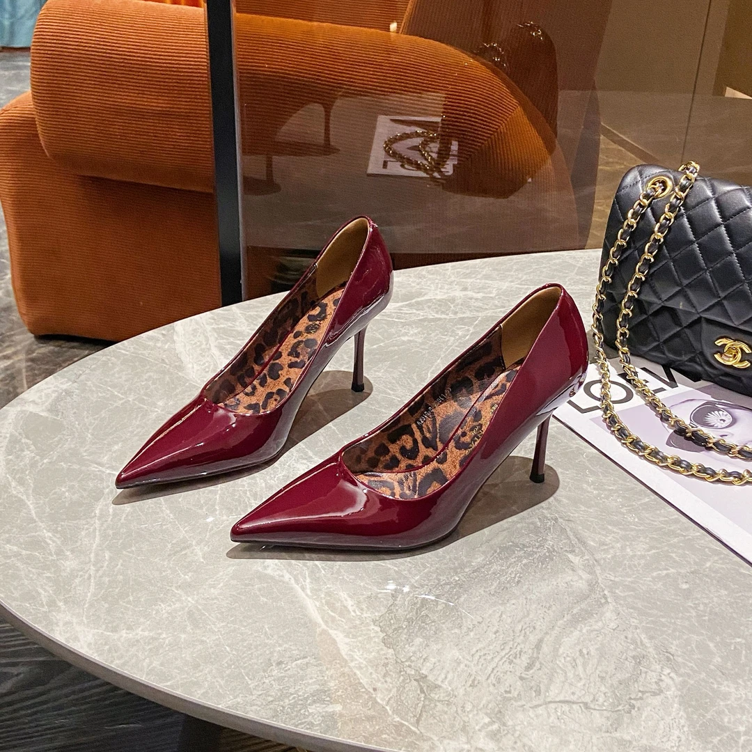 【8公分】2025早春新款轻职风简约百搭漆皮尖头浅口细跟高跟鞋