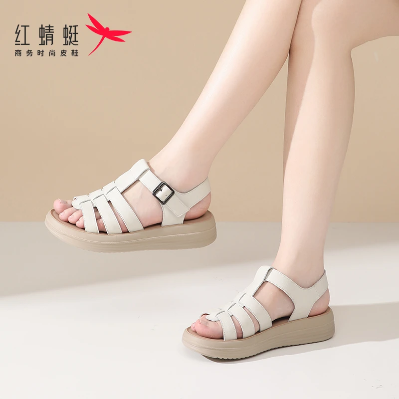 红蜻蜓平底软底厚底秋天女士罗马鞋凉鞋女款新款秋季真皮外穿妈妈