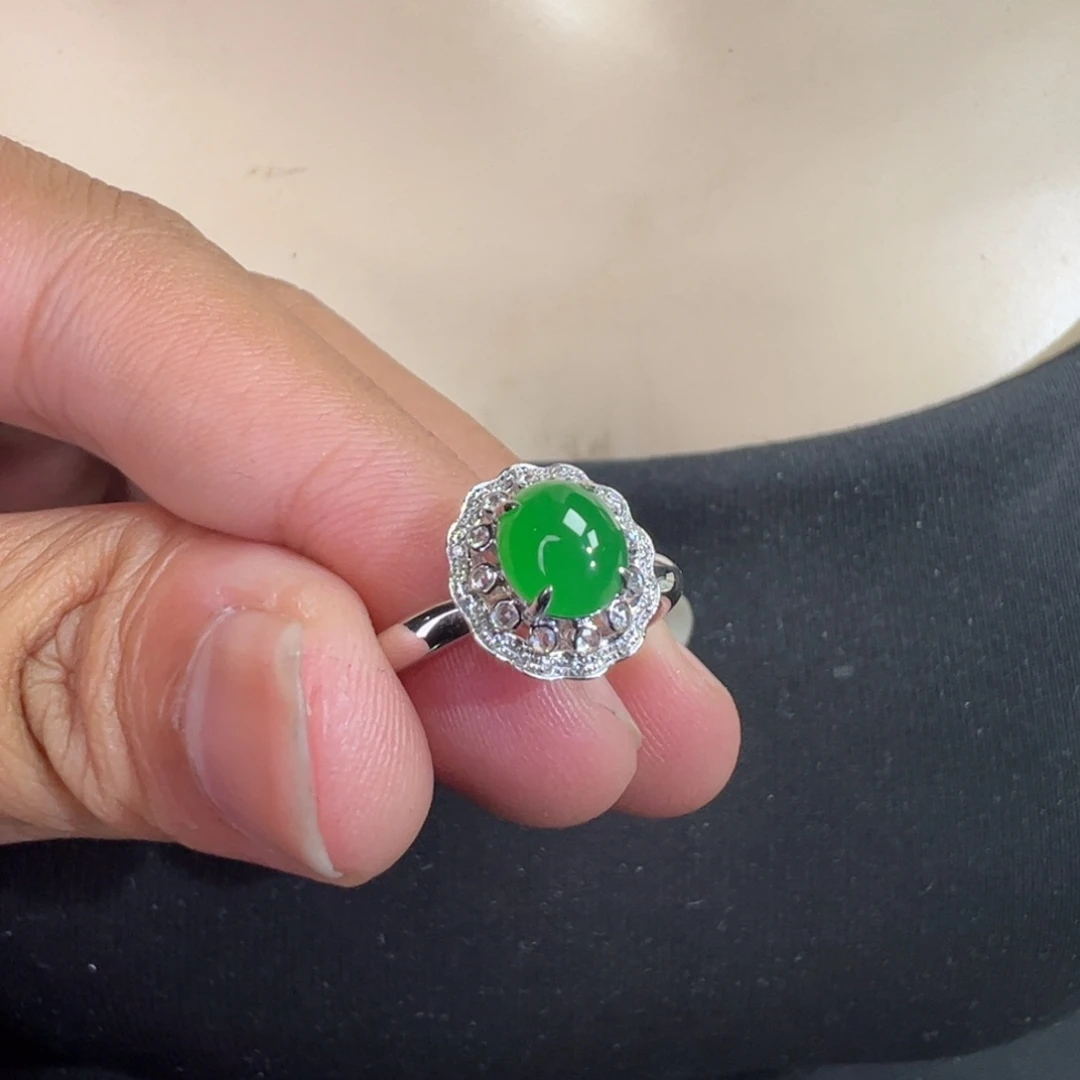 吨***吨翡翠18K金镶嵌戒指