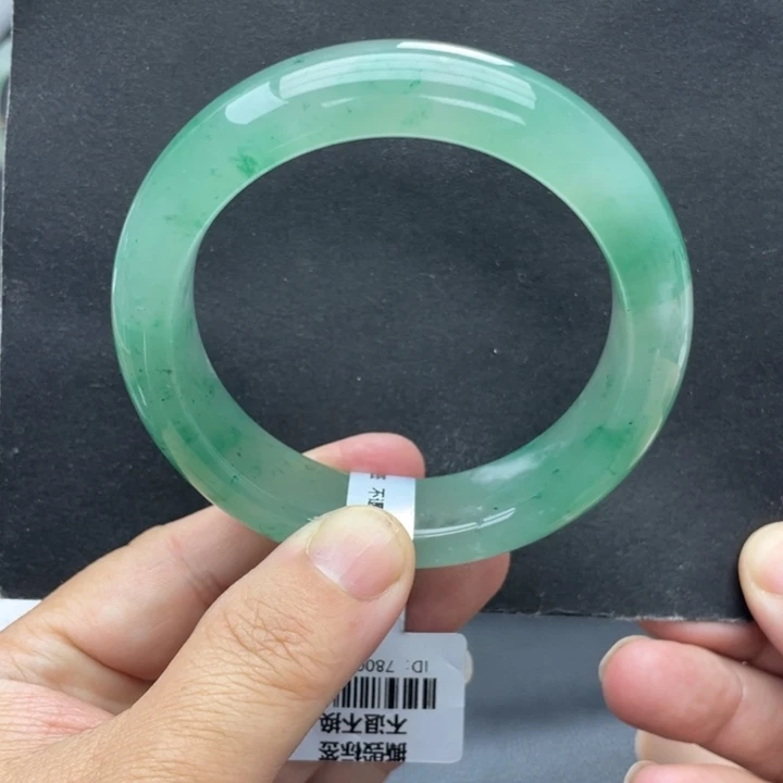 石英质玉未镶嵌手镯58.1