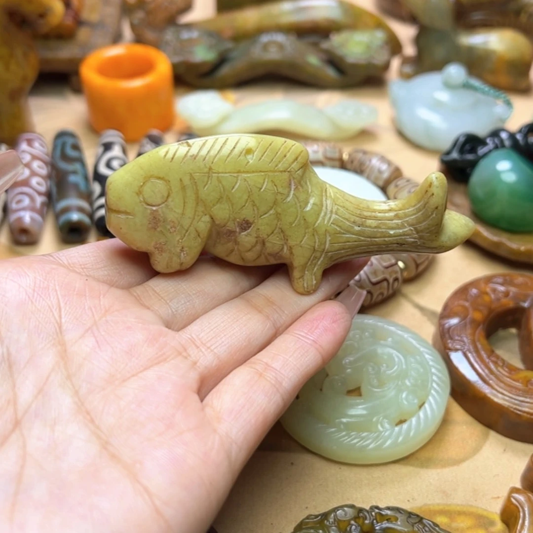 【闪购商品】蛇纹石玉颈饰未镶嵌