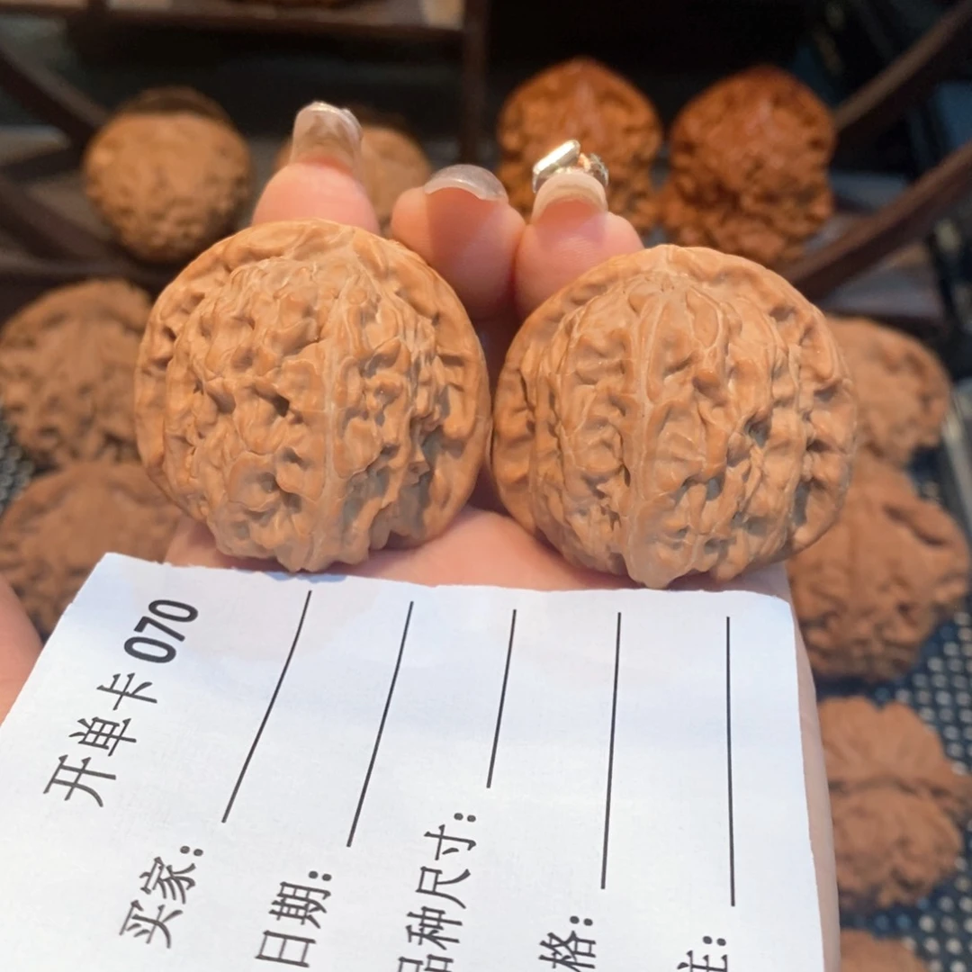 文玩核桃把件简**单核桃