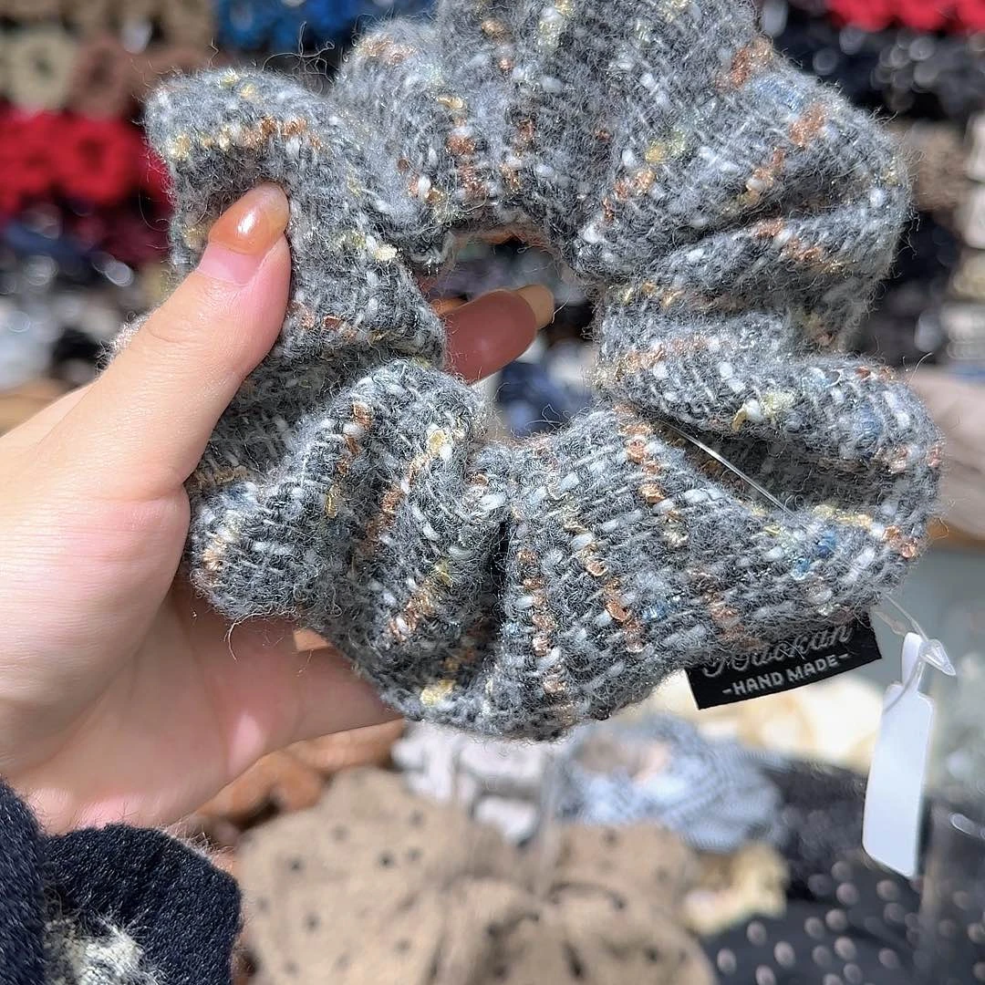 皮质非金属灰色发圈