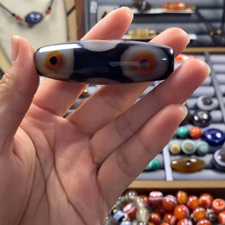 用***3玛瑙/玉髓未镶嵌颈饰