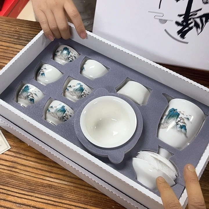 孤品茶具套装等等。