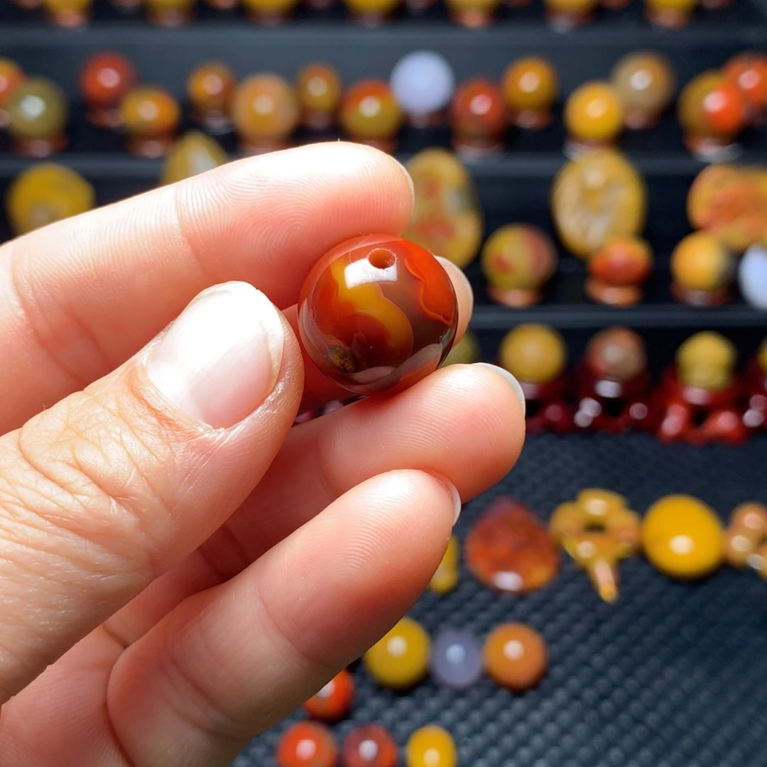 孤***柔玛瑙/玉髓未镶嵌宣化上古战国红