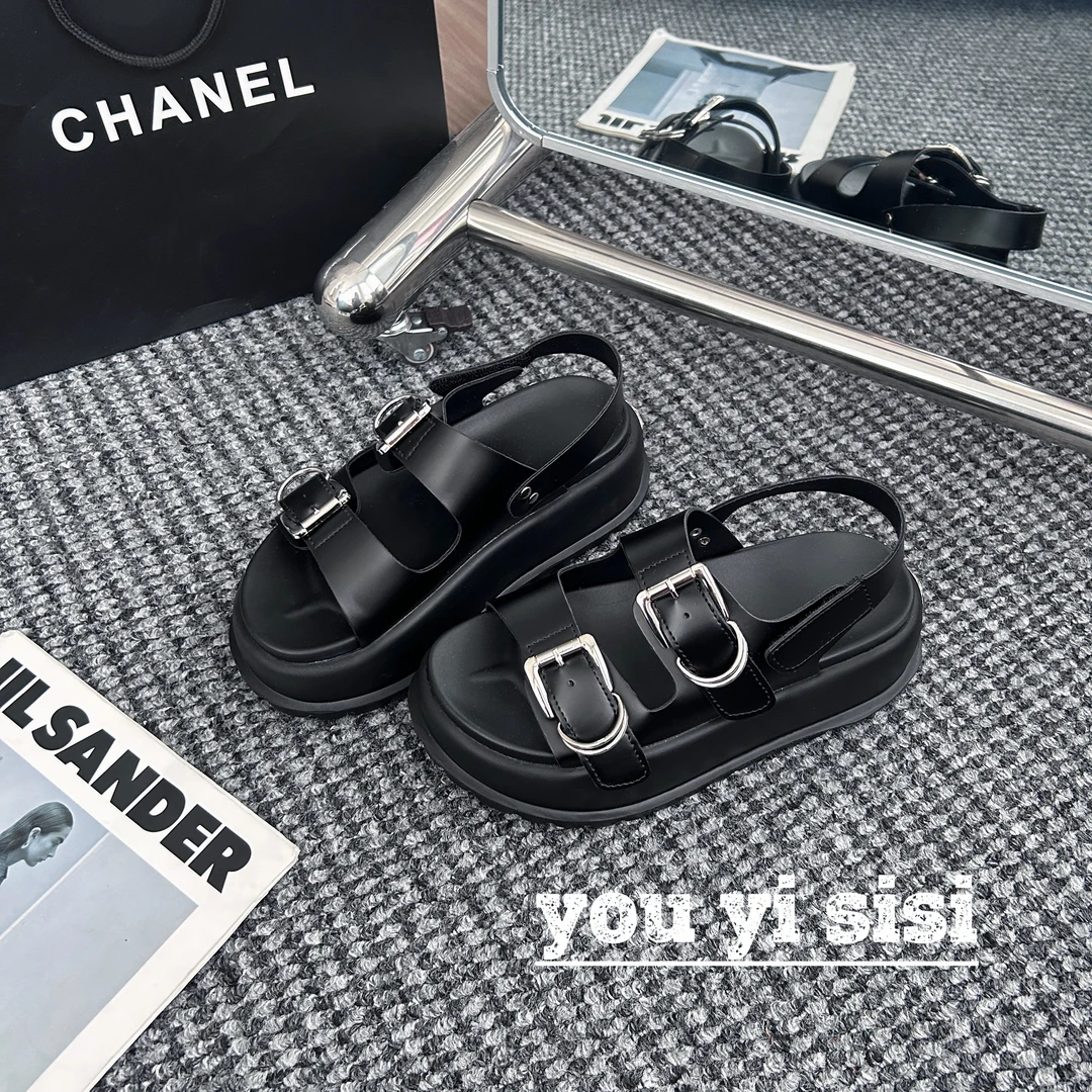 有意思思女鞋“小欧”露趾凉鞋女款爆款时尚百搭防滑软底休闲夏季