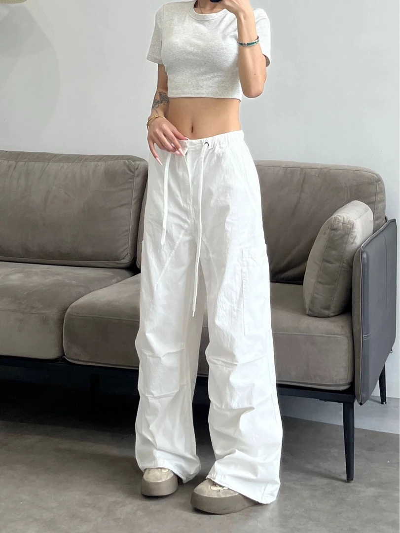 【0010】七#松紧腰褶皱抽绳工装休闲裤