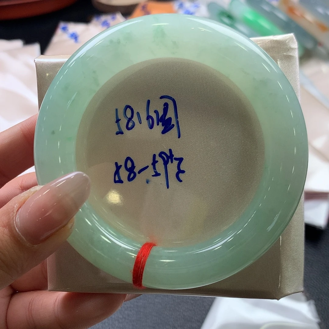 翡翠未镶嵌手镯58.6圆葡萄路大胖纸