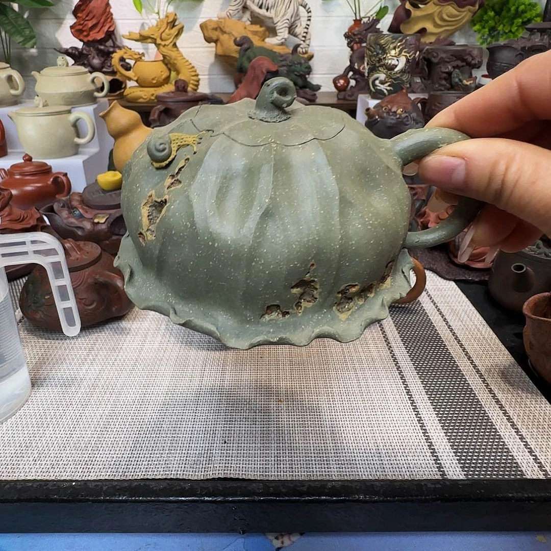 王***唯紫砂茶壶荷叶茶壶