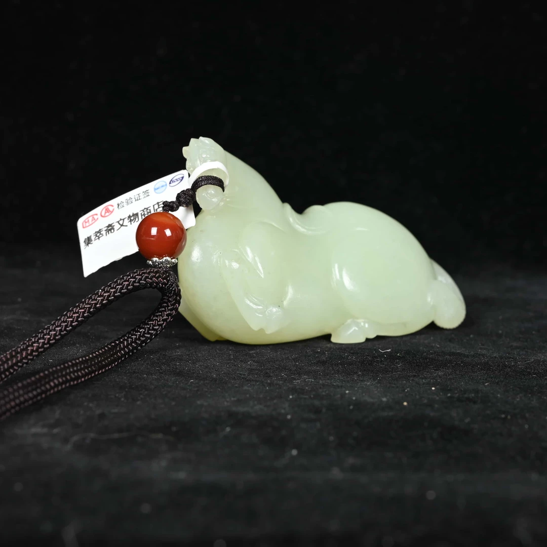 清代圆雕玉马/LC.159A022/集萃斋