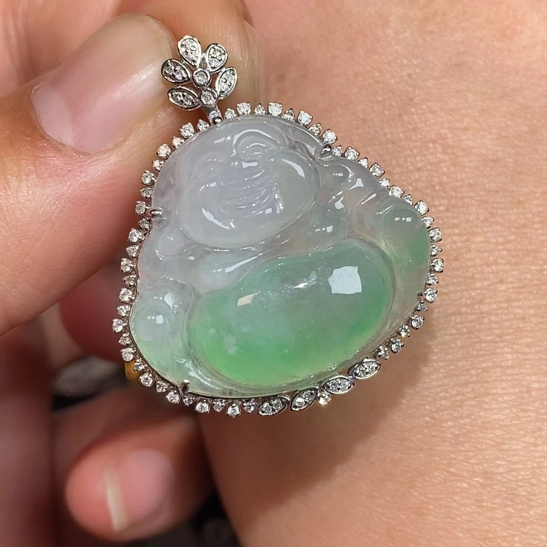 翡翠颈饰18K金镶嵌佛公