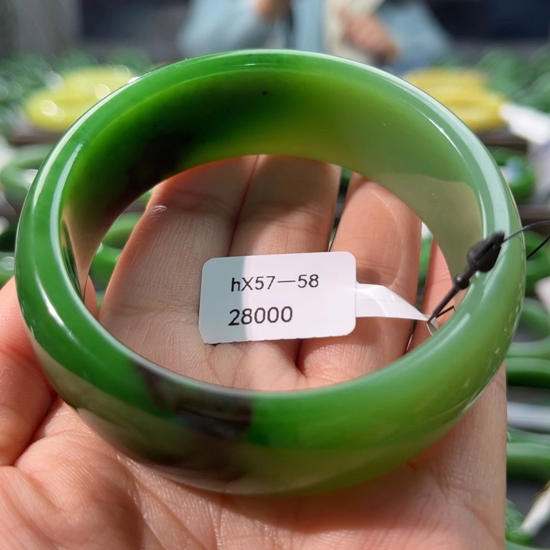 和田玉（碧玉）手镯未镶嵌