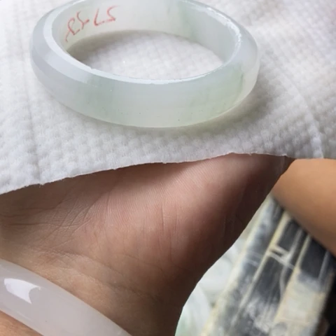 起***机未镶嵌手镯石英质玉（金丝玉）加工定制