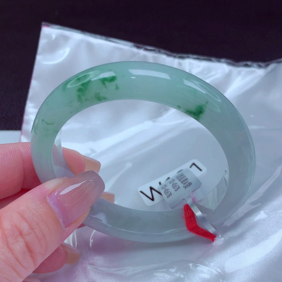 翡翠手镯未镶嵌手镯88