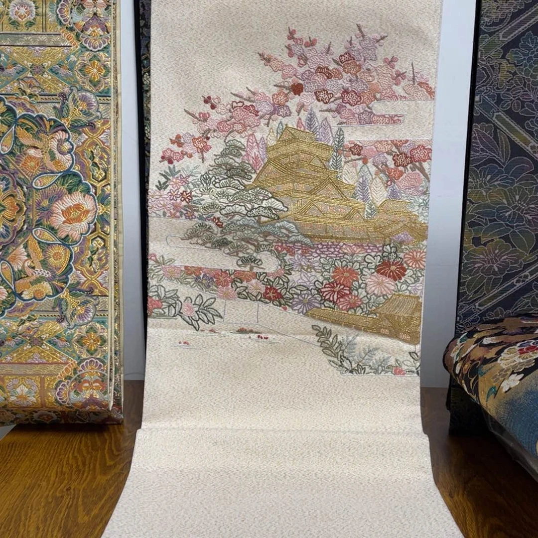 织绣织锦缎，织锦缎