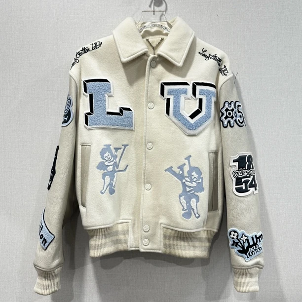 99新 LouisVuitton/路易威登 兔八哥棒球服 尺码：44 11233