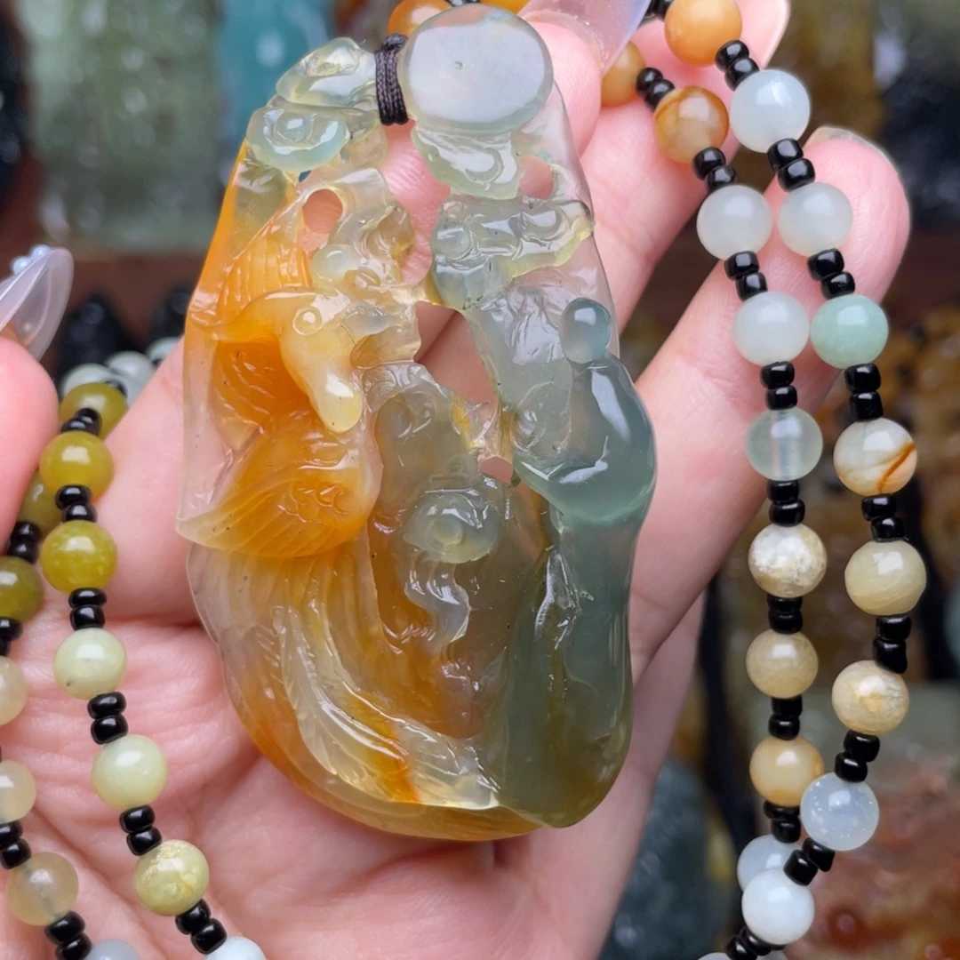 蛇纹石玉未镶嵌颈饰