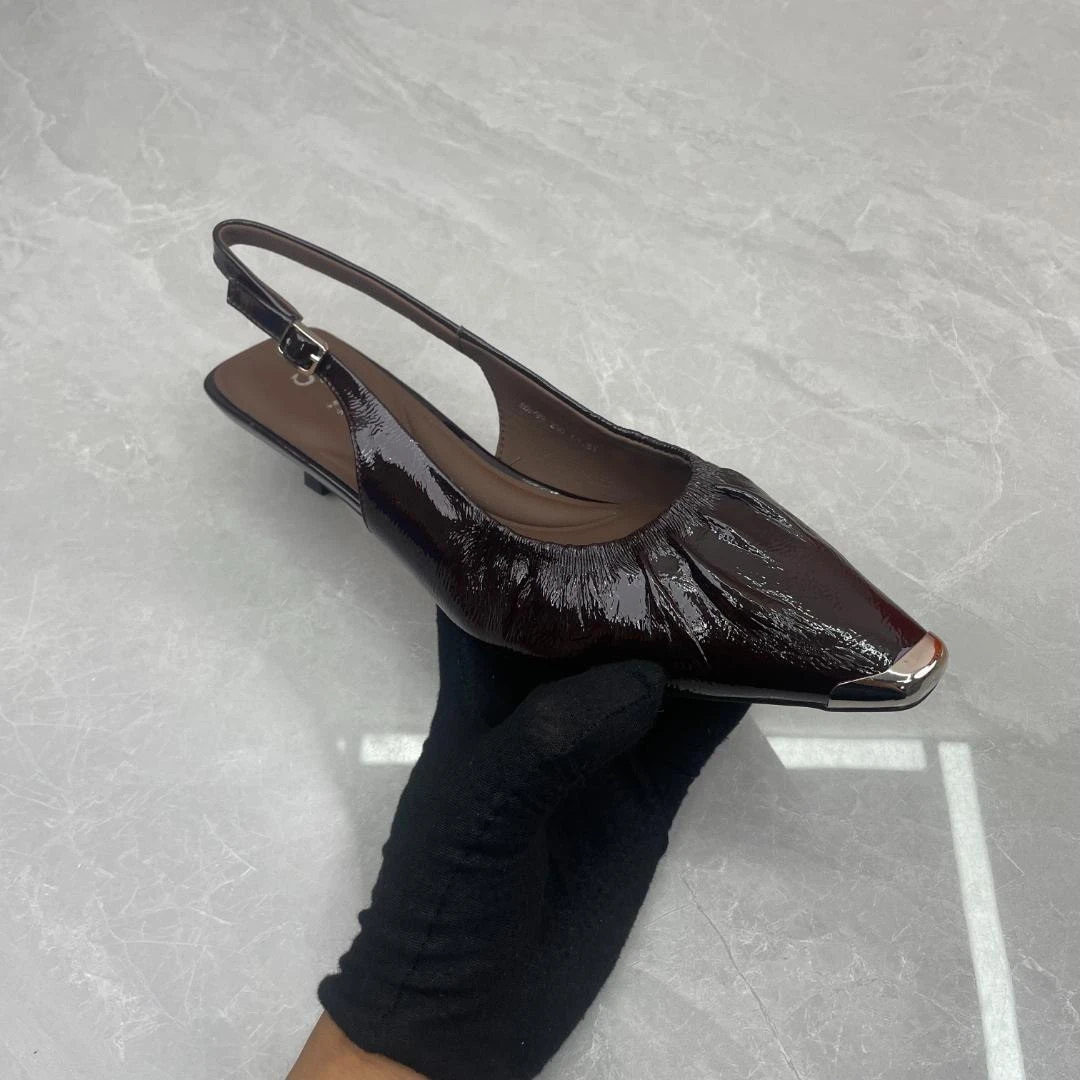 凉鞋女 (羊皮) 82-99(孤品) d区39码