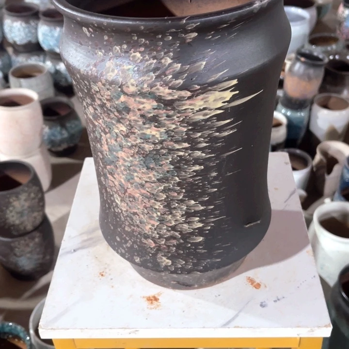 花盆紫砂口径20高度31一只小瑕疵
