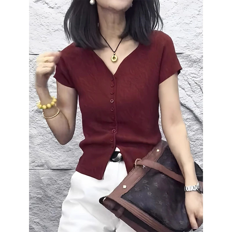 时尚气质轻熟风修身显瘦单排扣暗红色短袖t恤简约v领上衣百搭纯欲