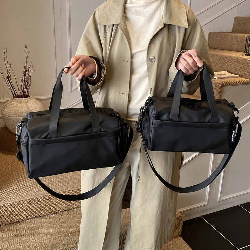 小型运动防水健身包女日常收纳简约休闲旅行包潮男行李袋斜挎包女