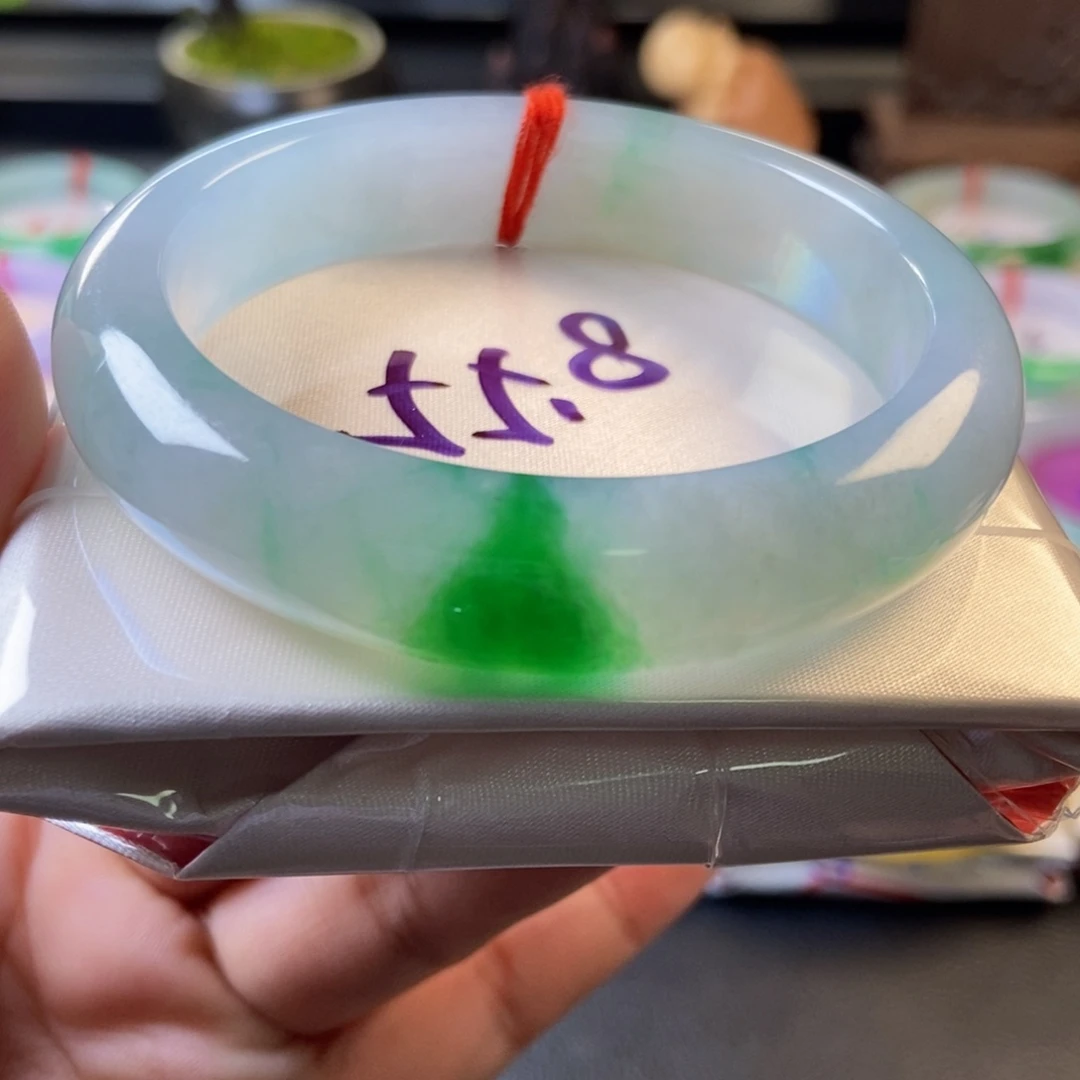 翡翠未镶嵌手镯17冰胶辣绿翠