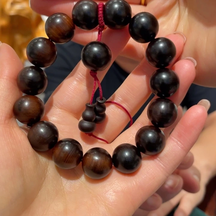 柏木（崖柏）1.5雷击木手串