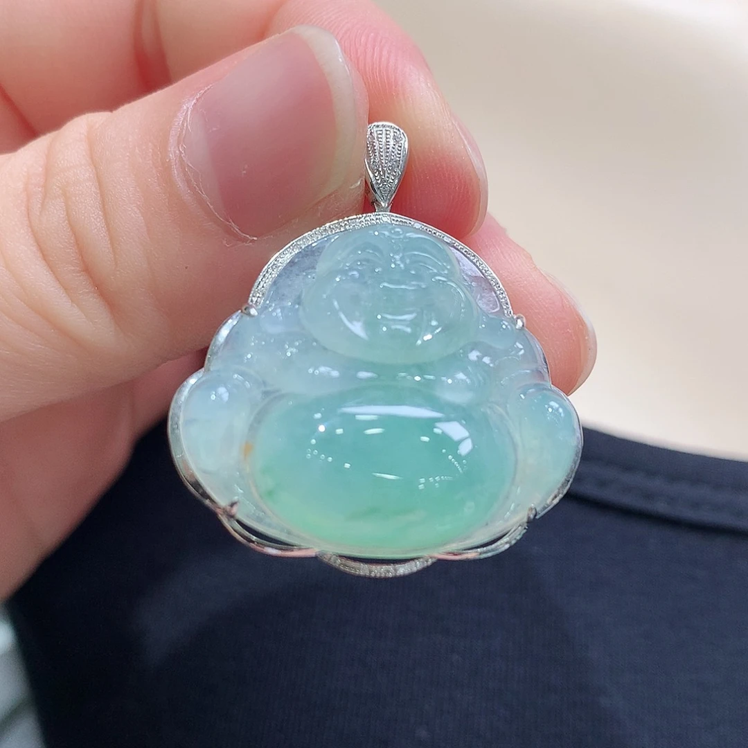 颈饰18K金镶嵌翡翠佛公