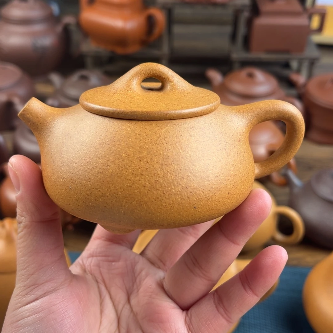 南***人茶壶紫砂手工制作工艺精湛