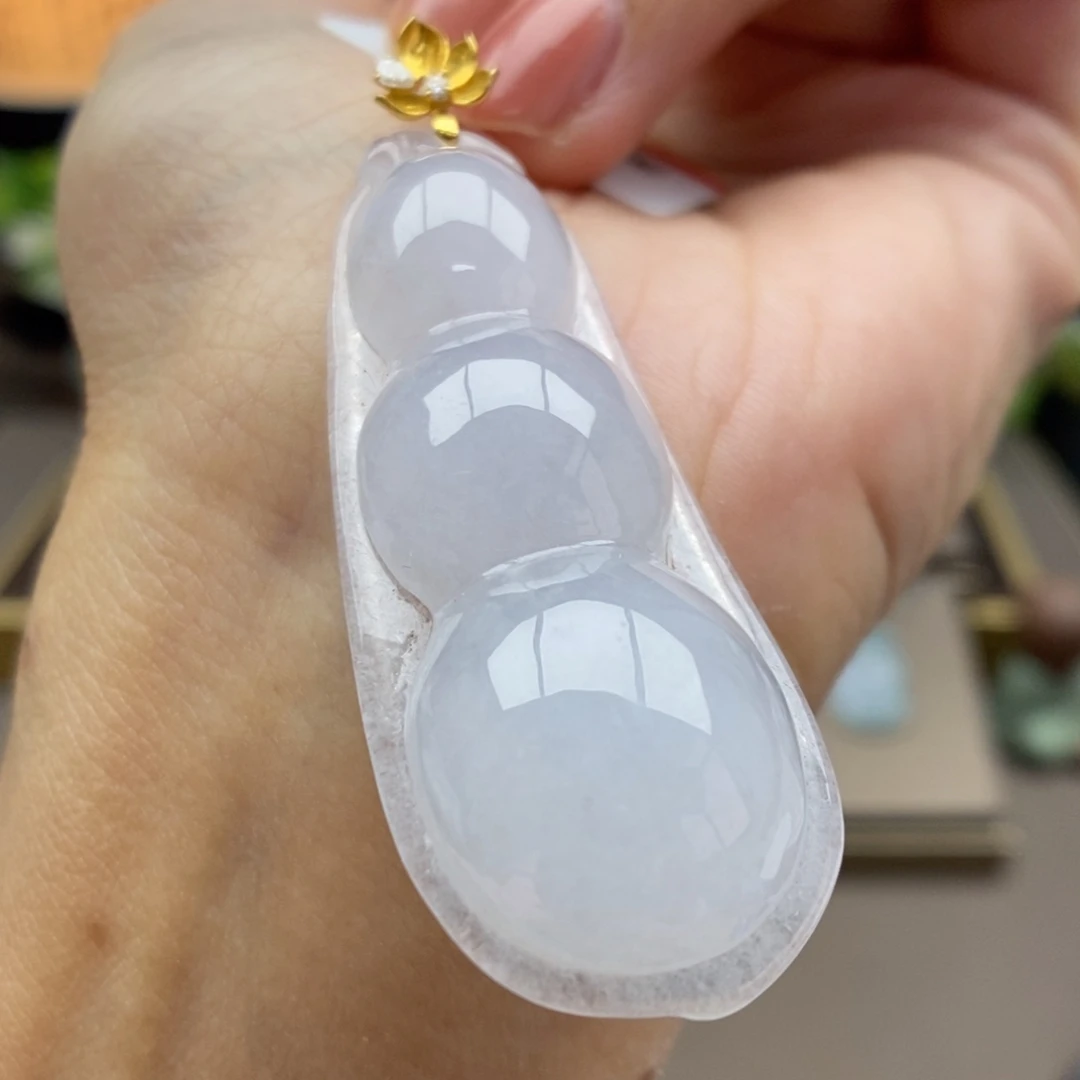 翡翠18K金镶嵌颈饰吊坠93