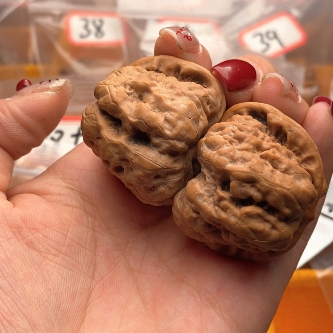 文玩核桃吊坠小*哥39蛤蟆