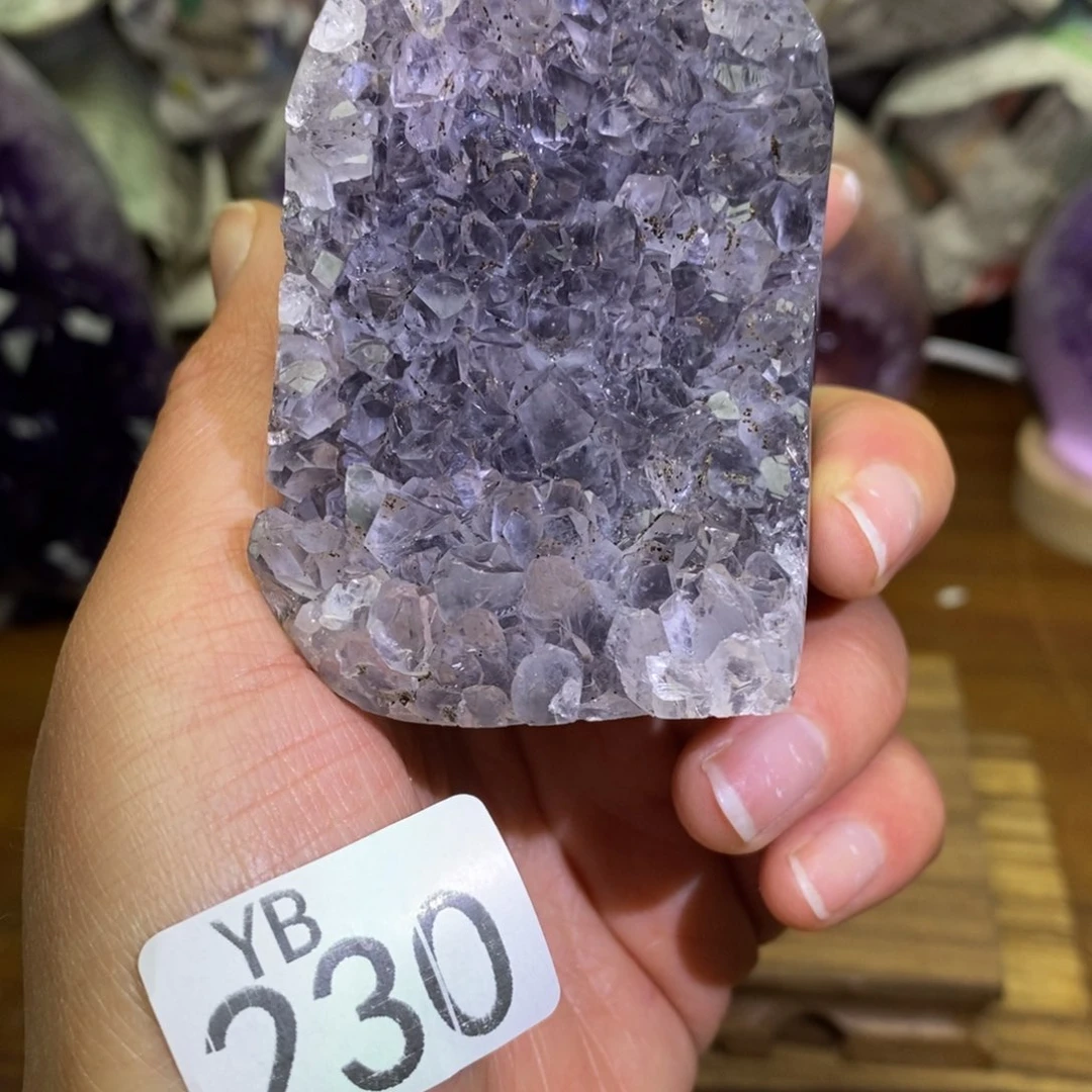 水晶大型摆件（非配饰）未镶嵌