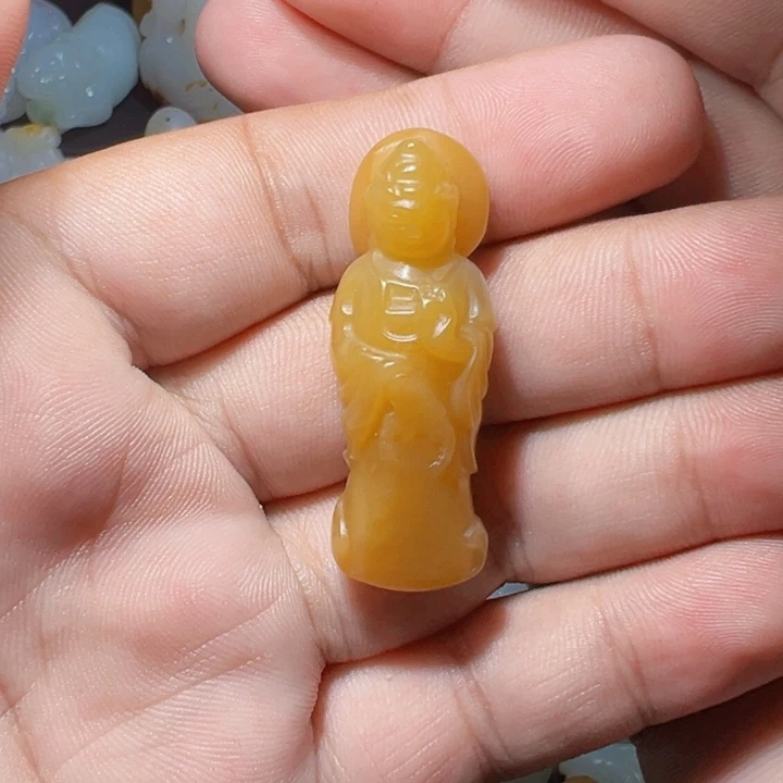 颈饰未镶嵌和田玉（糖玉）