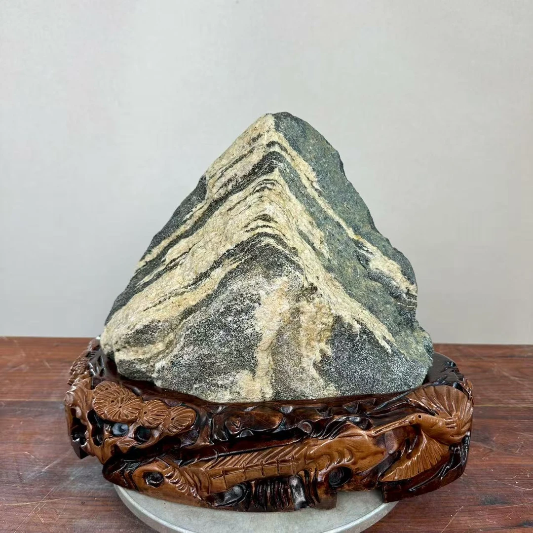 《绿水青山》，尺寸：长40*高32*厚22cm，重量39斤。室内摆件