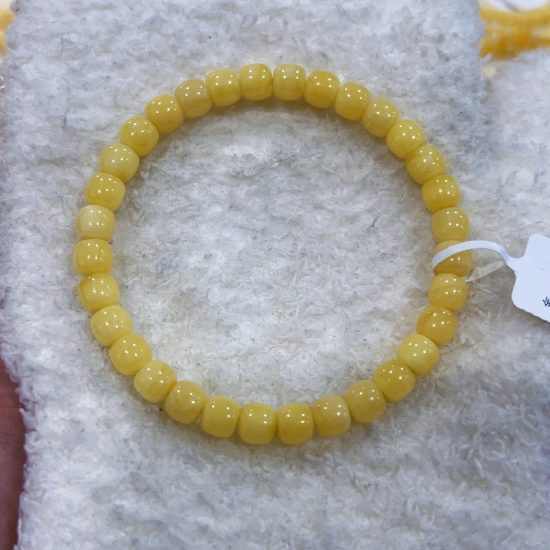 蜜蜡未镶嵌手链6.5鸡油黄顺色