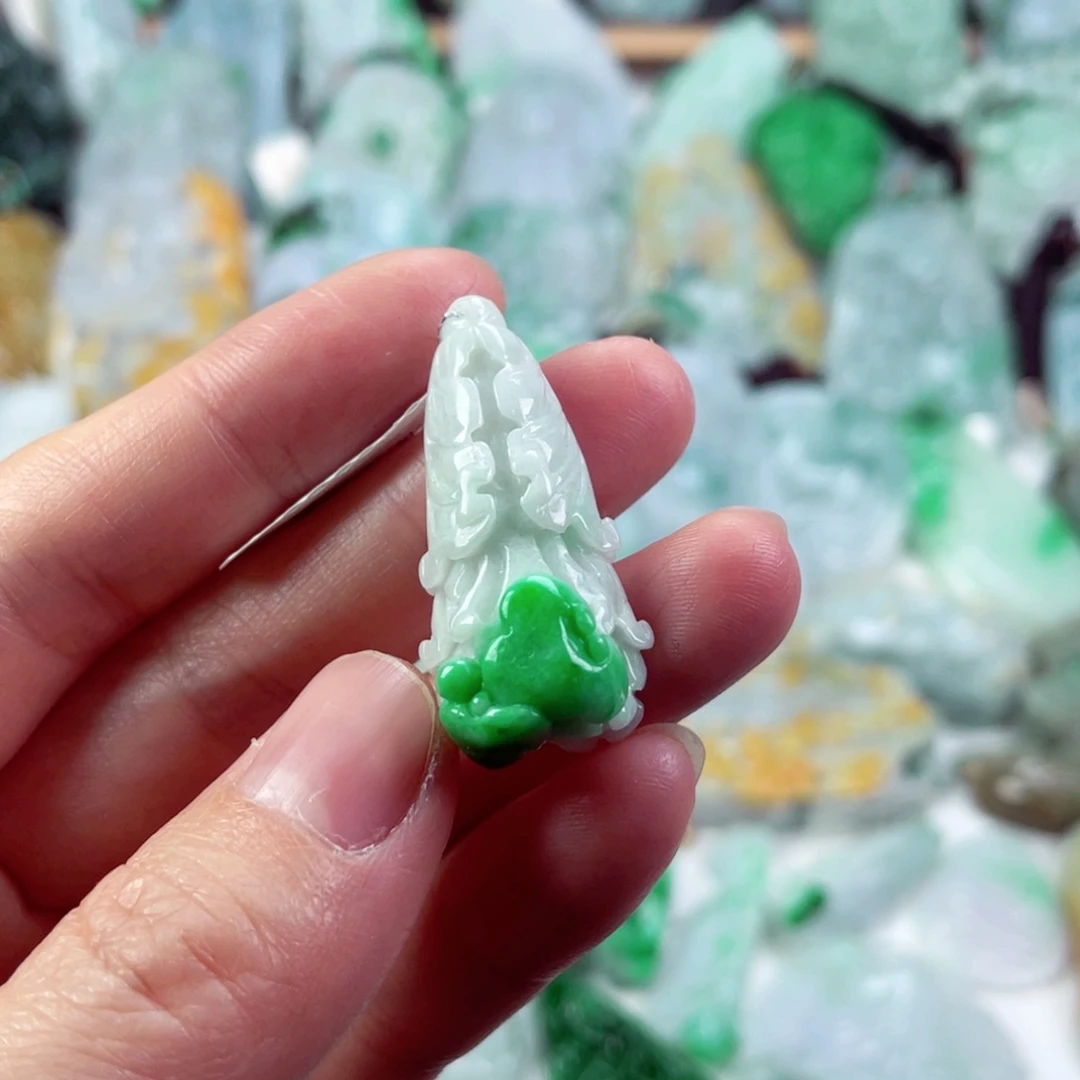 翡翠未镶嵌吊坠(不含链)