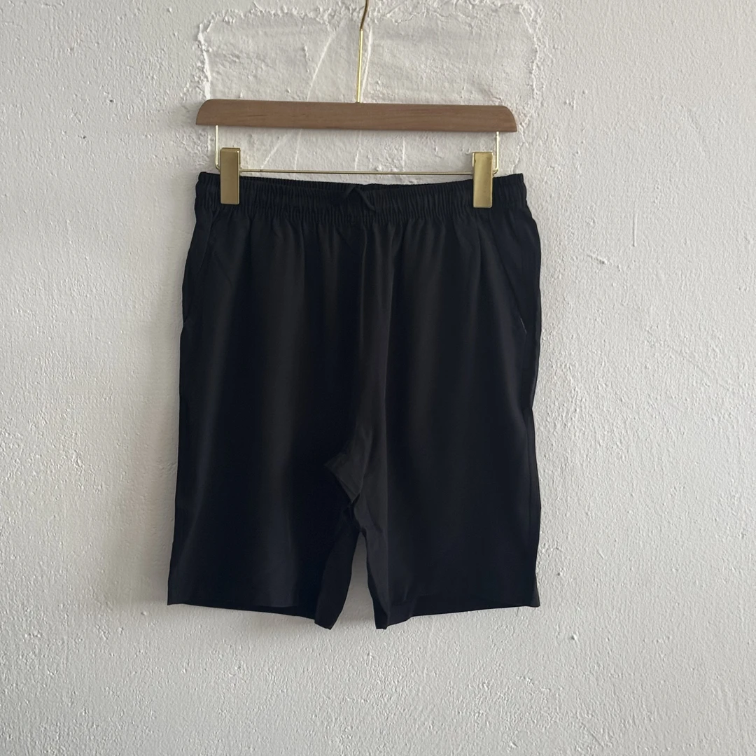 Q02  男女同款运动纯色短裤