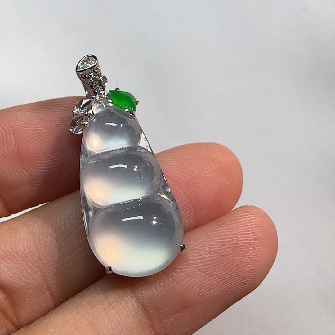 翡翠18K金镶嵌吊坠(不含链)福豆