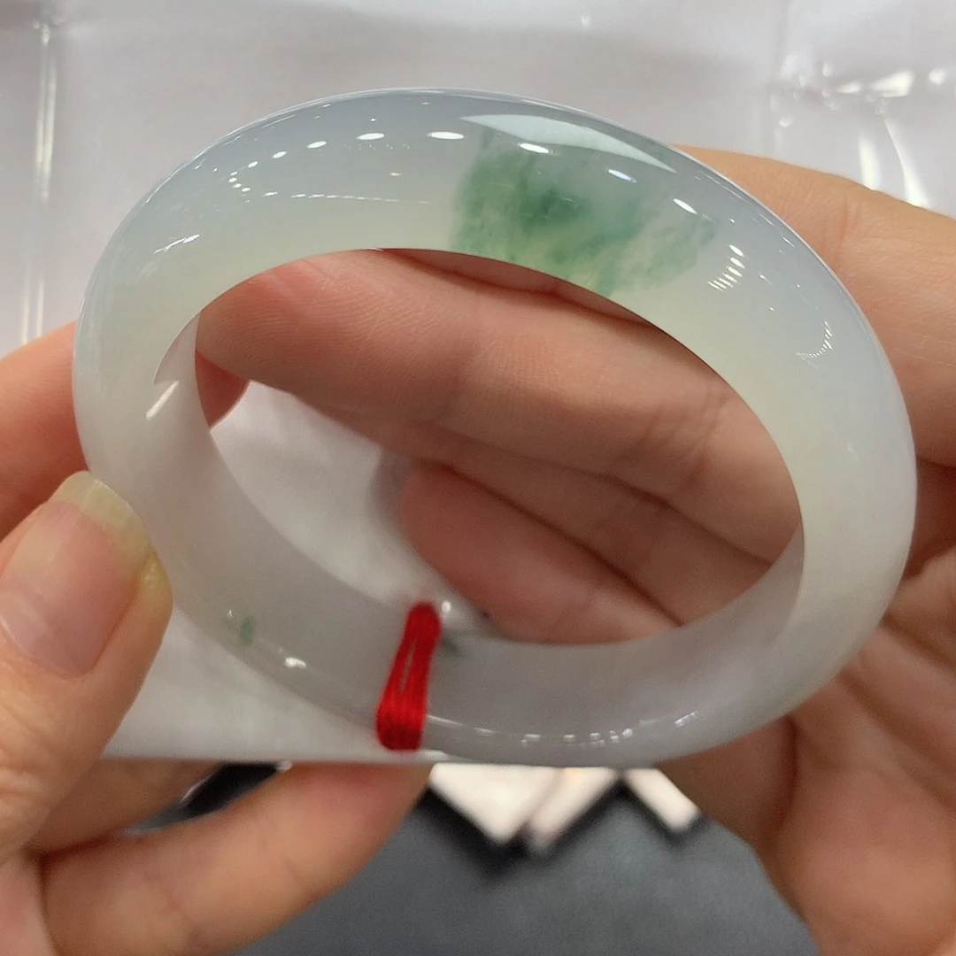 翡翠足金镶嵌手镯55.7正圈