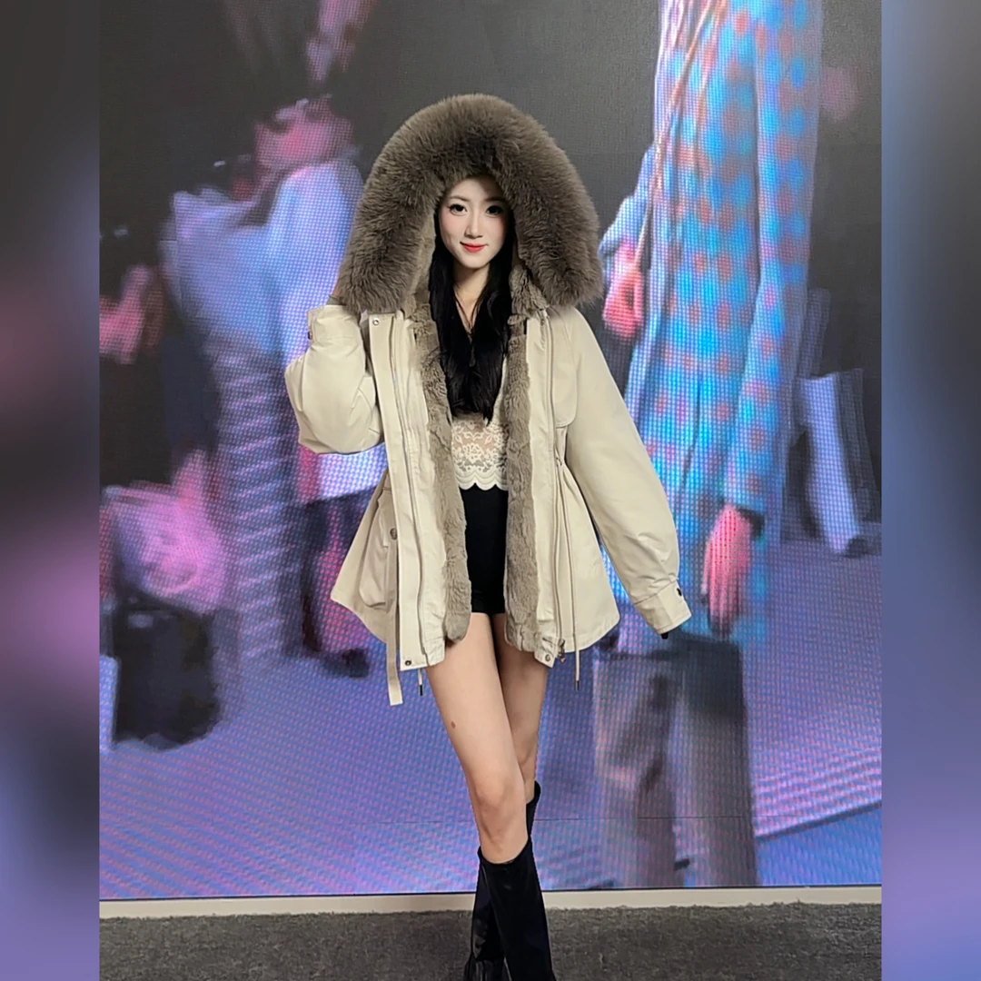 【嫦娥獭兔毛+毛袖】可三穿宽松型女款冬季纯色短款连帽派克服