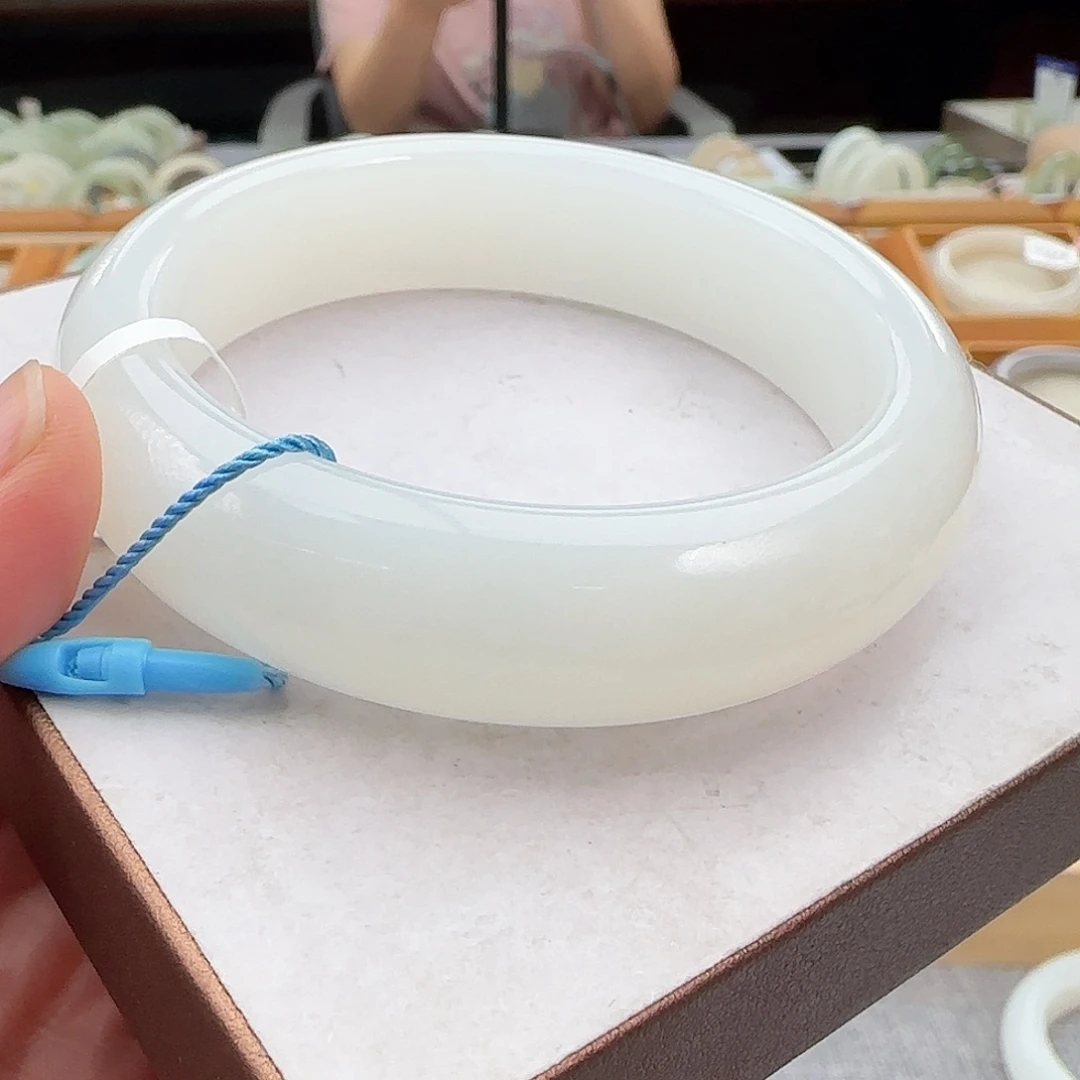 未镶嵌手镯和田玉58.59新疆羊脂白