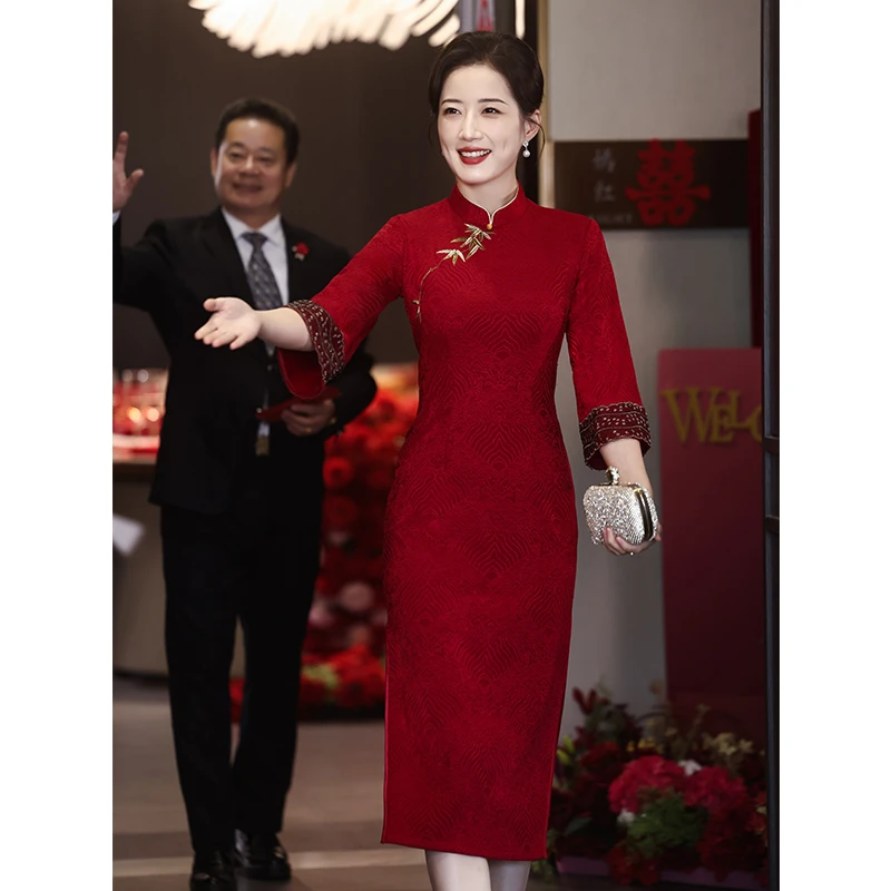 红色妈妈旗袍喜婆婆婚宴装结婚礼服2025新款中式婚礼年轻喜服大码