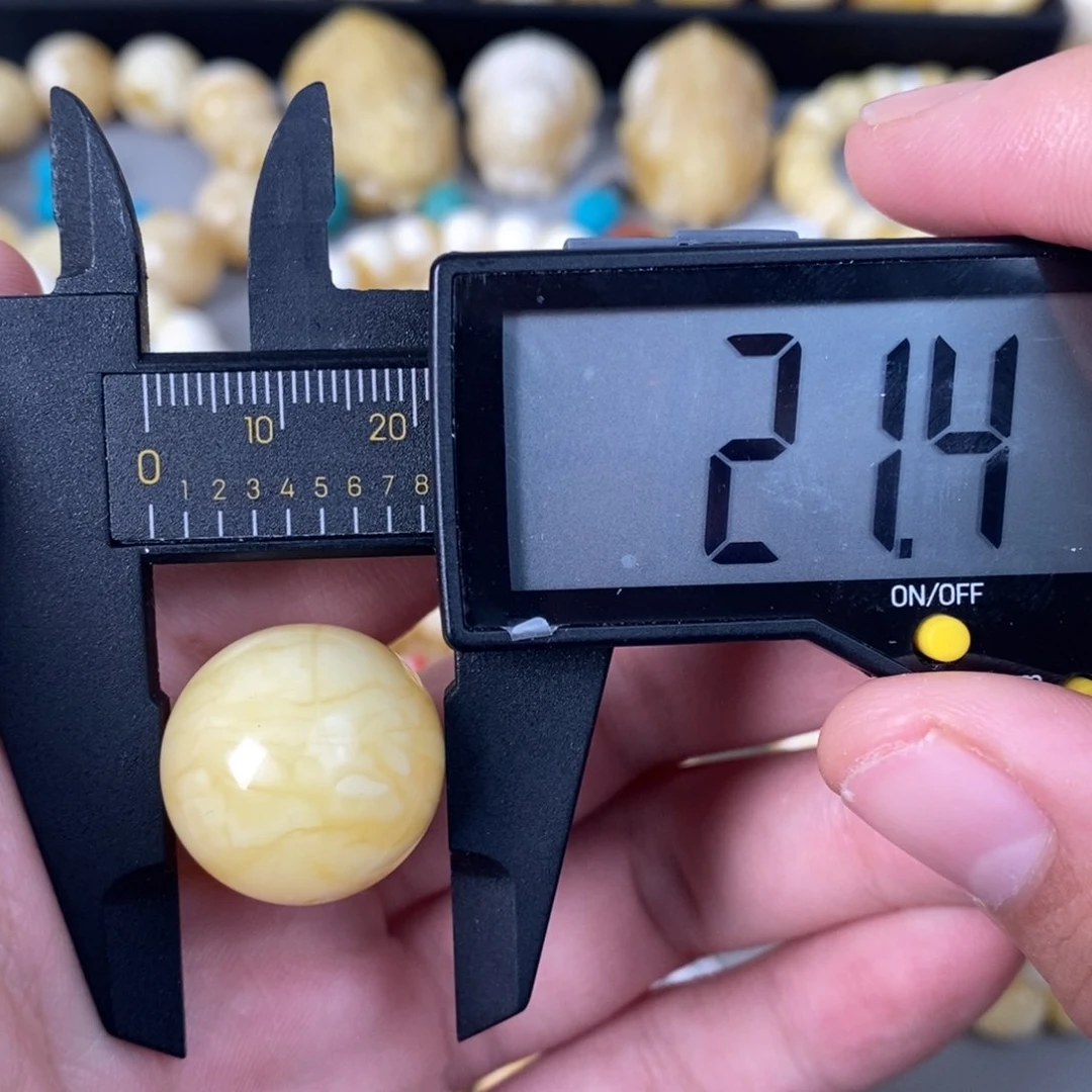 未镶嵌琥珀珠宝奇石5.5g