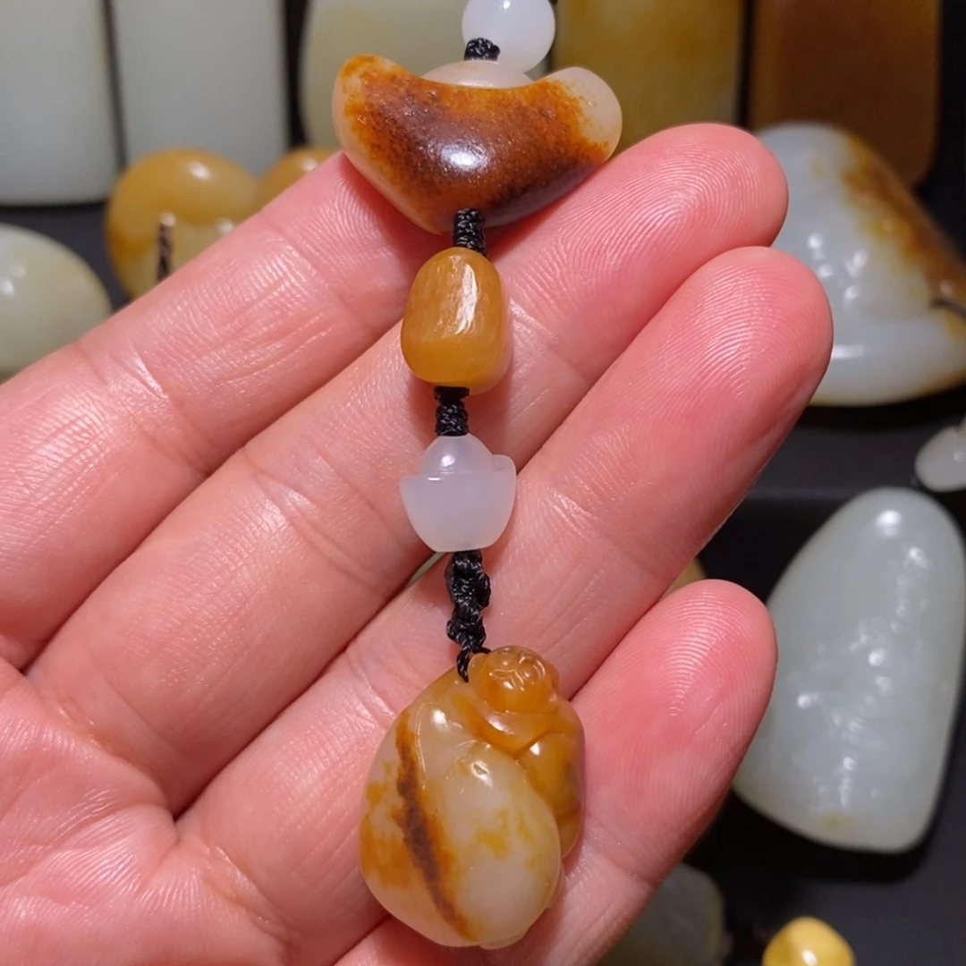 云***和田玉（子料）未镶嵌挂件