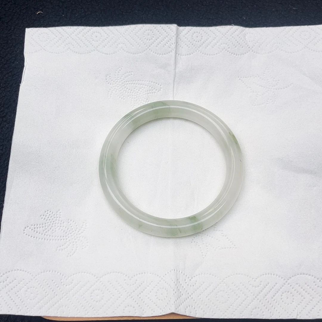 石英质玉未镶嵌手镯125
