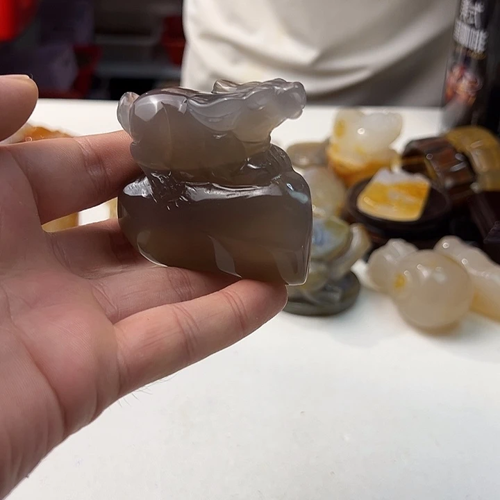 玛瑙/玉髓颈饰未镶嵌